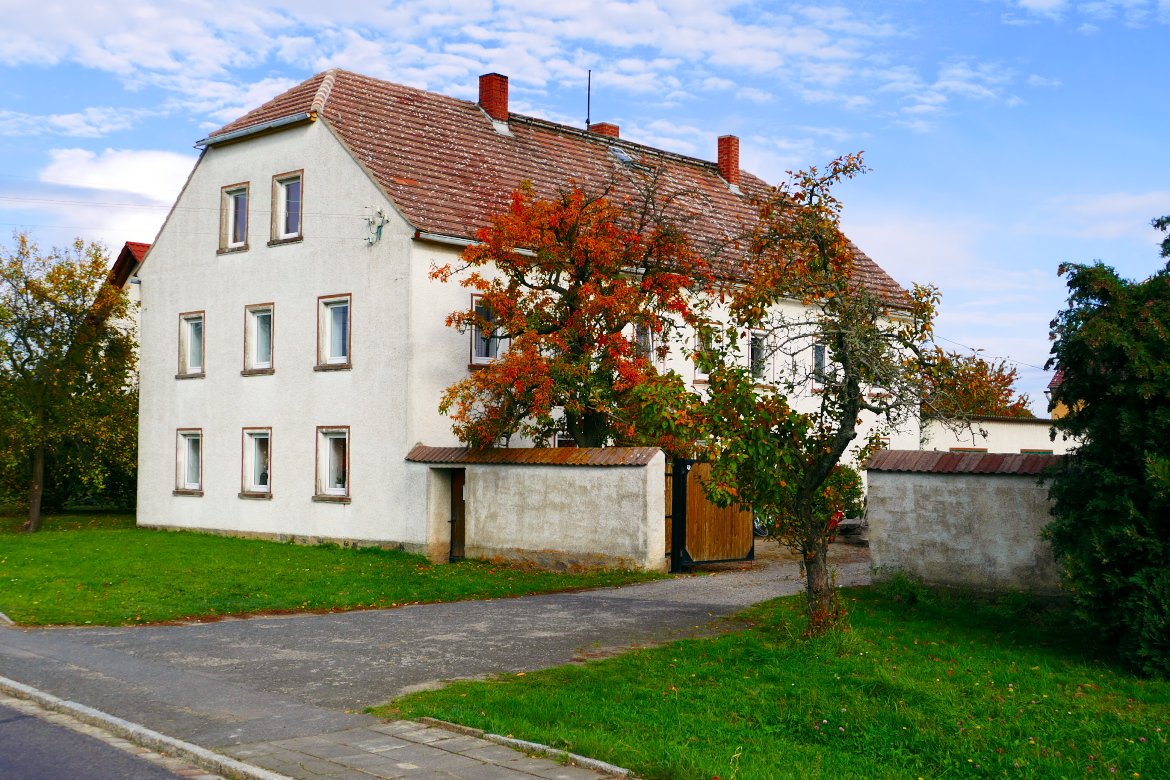 Foto 3 Seiten Hof-Anwesen bei Kamenz