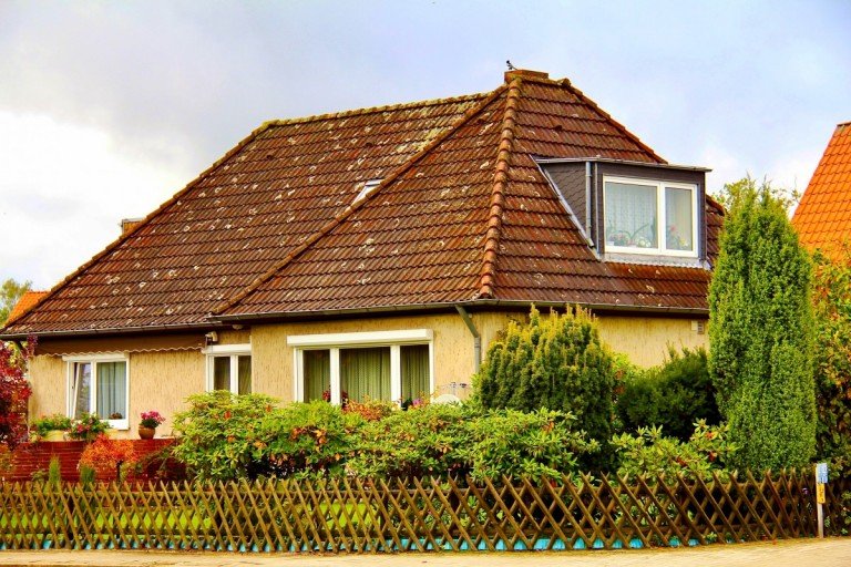 efh-pirna_0326 Pirna Einfamilienhaus +++ RESERVIERT +++ Solide Substanz und gute Lage. Eigenheim unweit Dresden wartet auf seine neuen Bewohner.