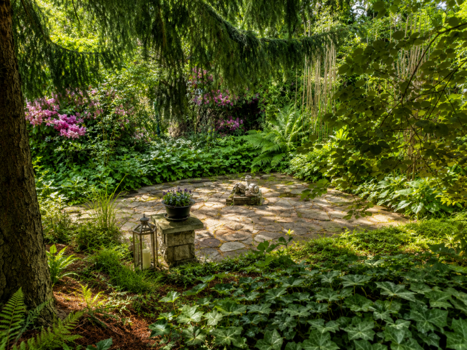Terrasse im Garten mit Sitzplatz Villa Gohrisch